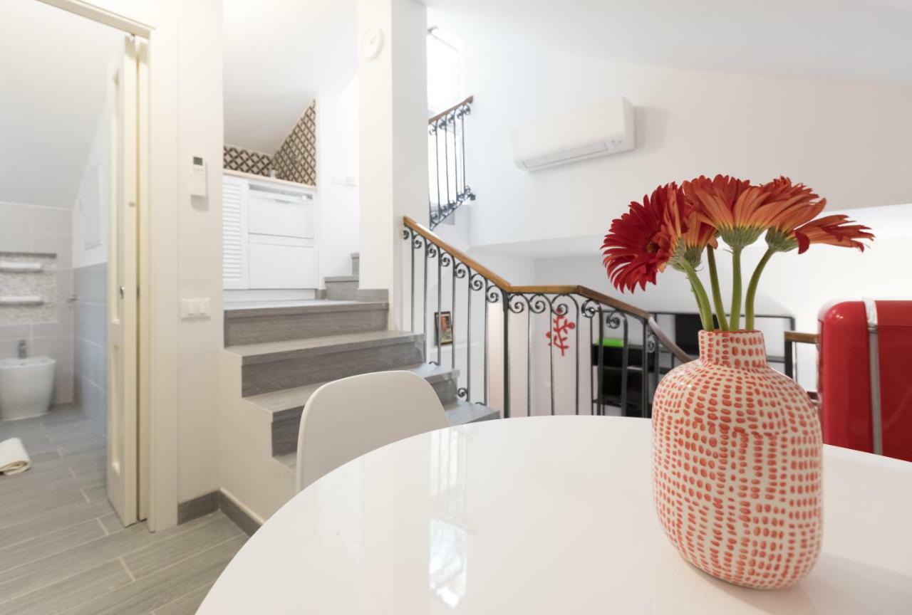 Quiet Pied A Terre With Terrace In Borgo Pio Lejlighed Rom Eksteriør billede