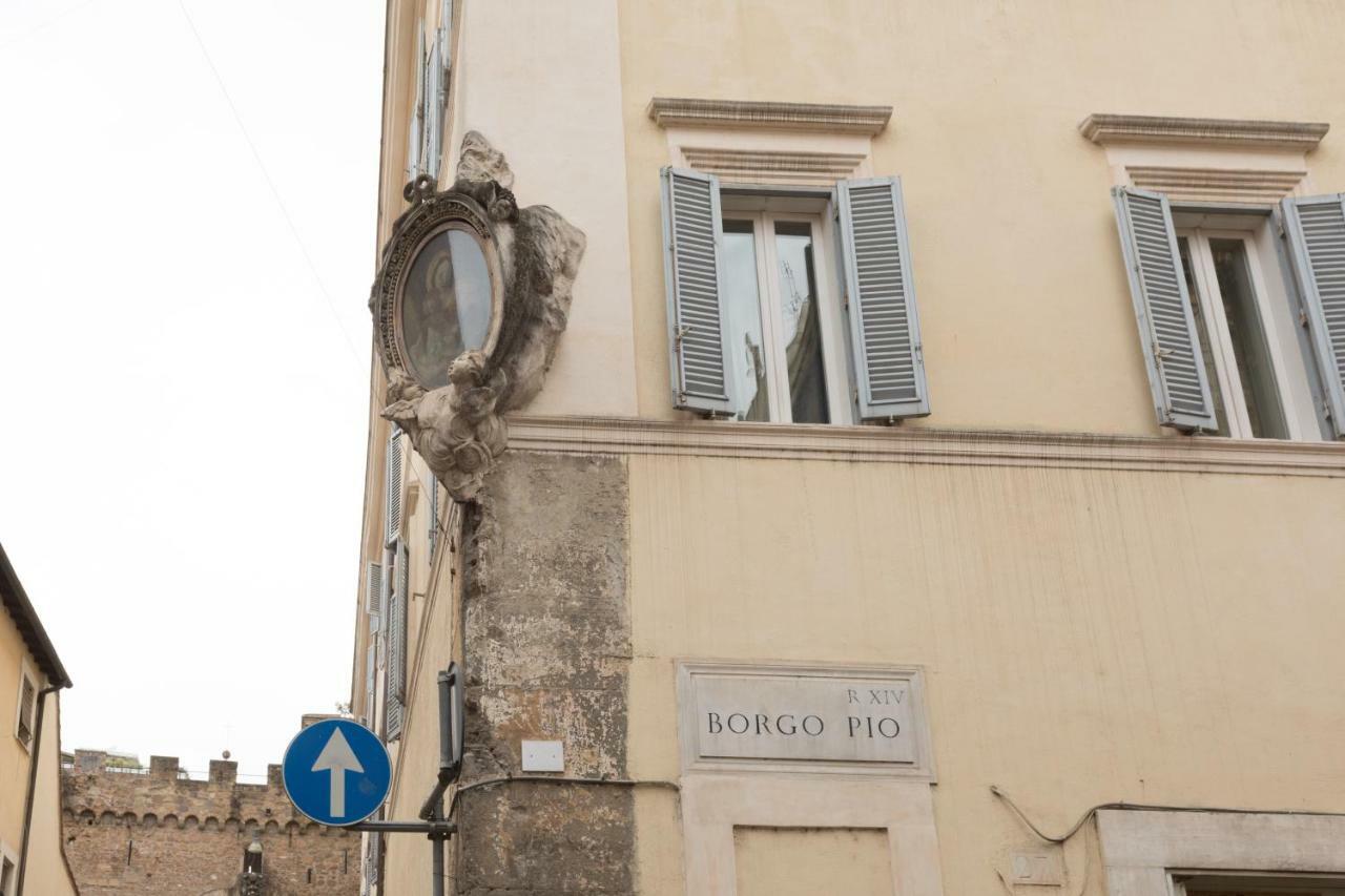 Quiet Pied A Terre With Terrace In Borgo Pio Lejlighed Rom Eksteriør billede